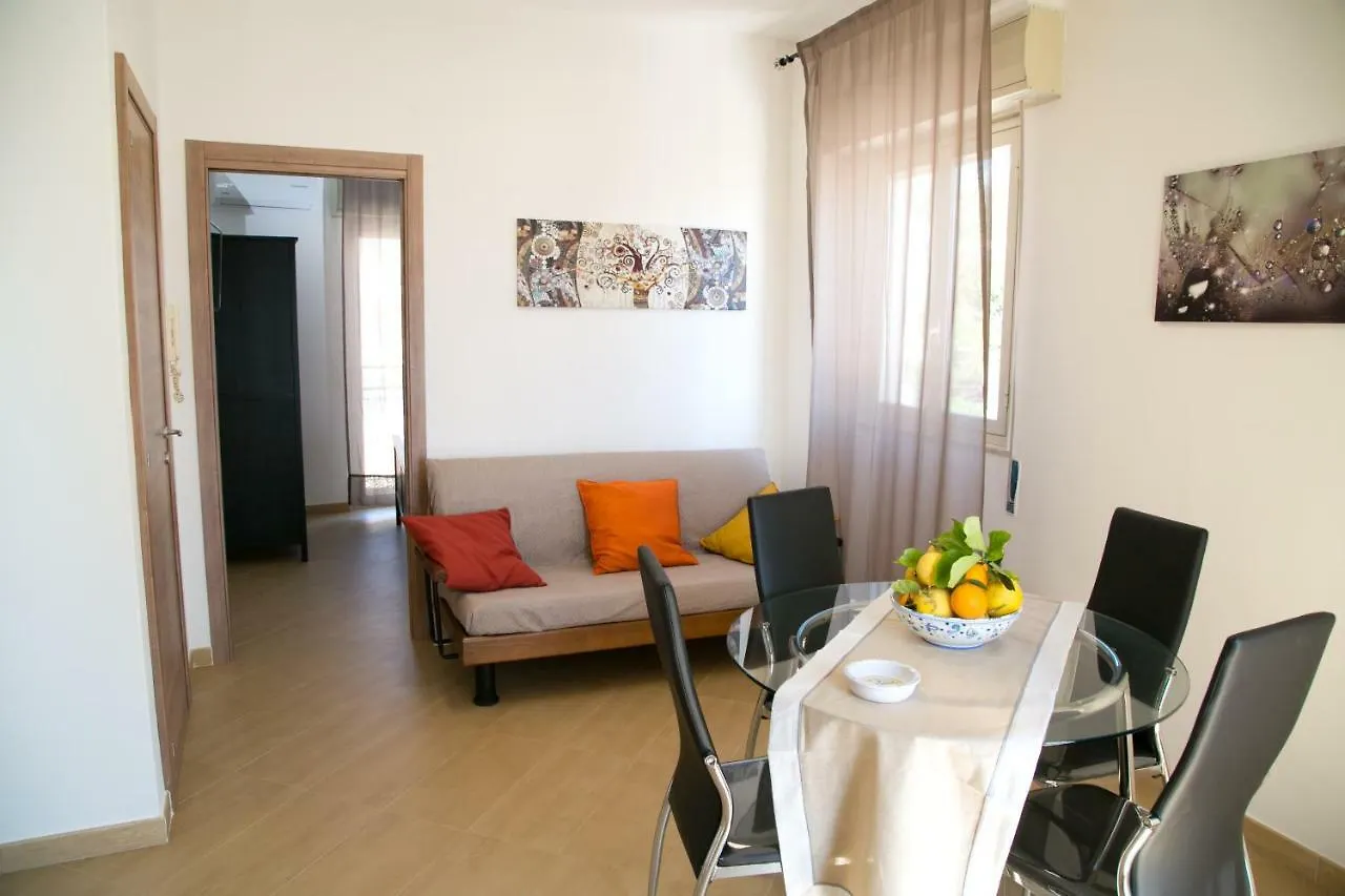 Lolita Holidays Giardini-Naxos Apartament