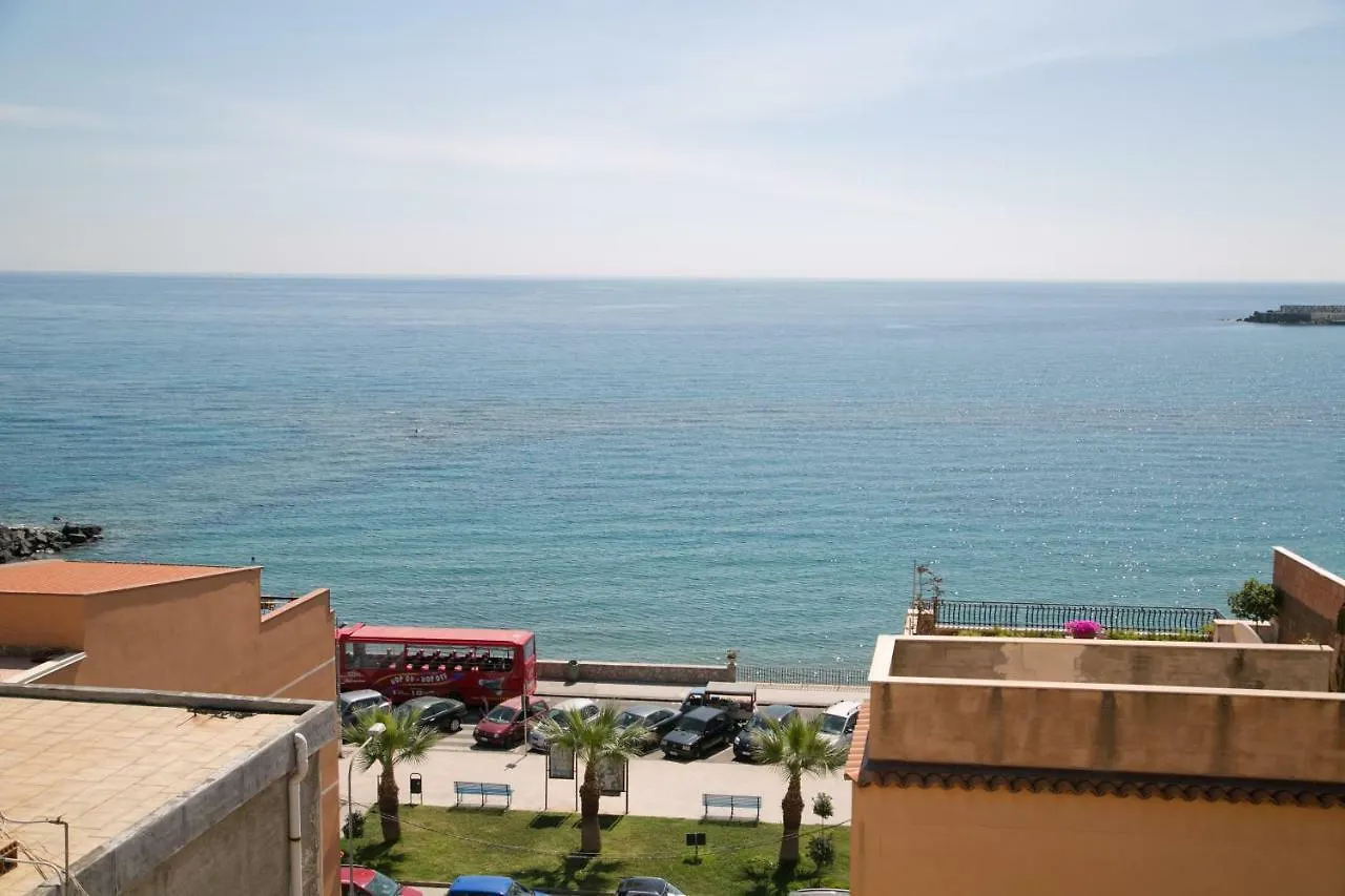 Lolita Holidays Giardini Naxos Italy